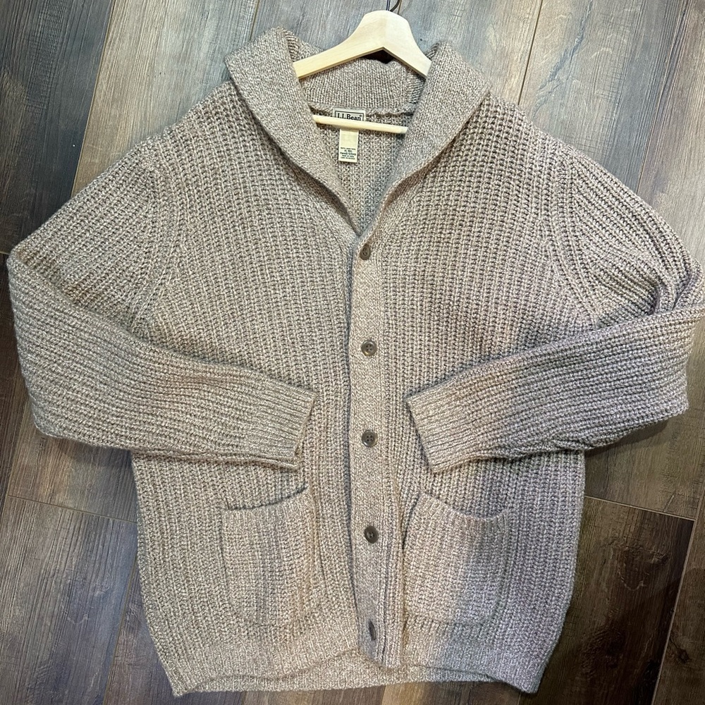L.L. Bean 100% Lambs Wool XL-Reg Button-Up Cardigan